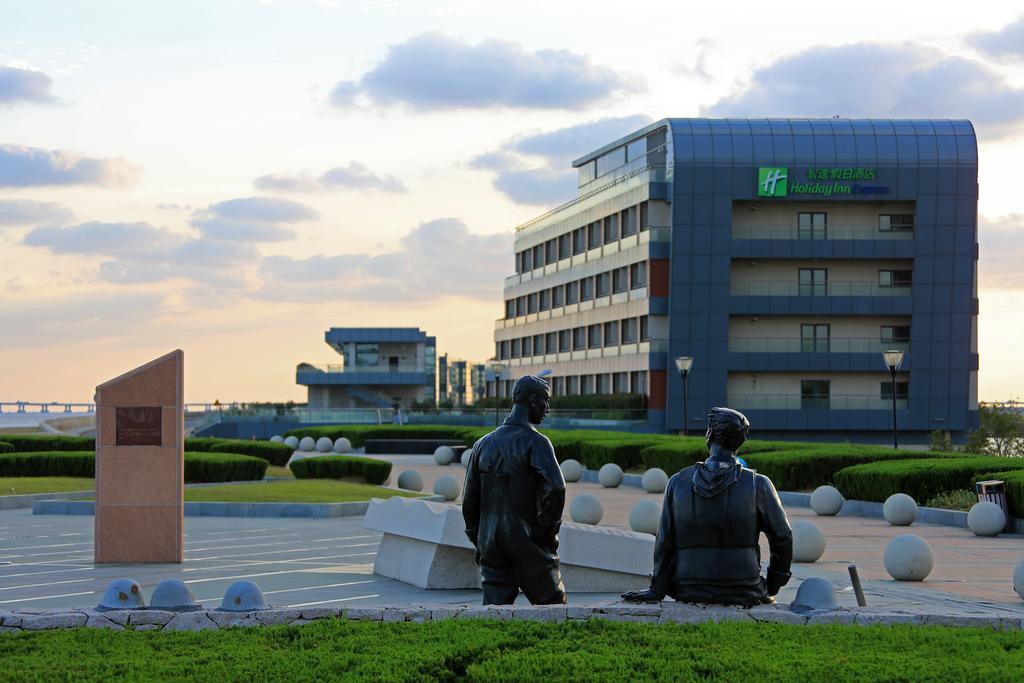 Holiday Inn Express Shanghai Nanhuizui Екстериор снимка